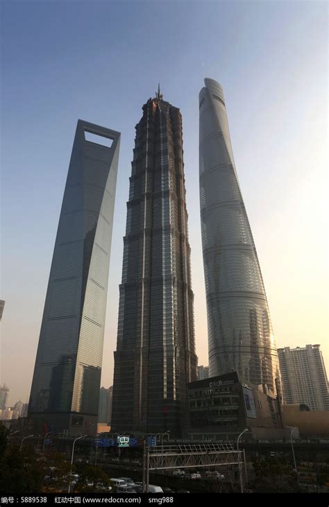 一面牆兩個窗化解 上海最高建築物